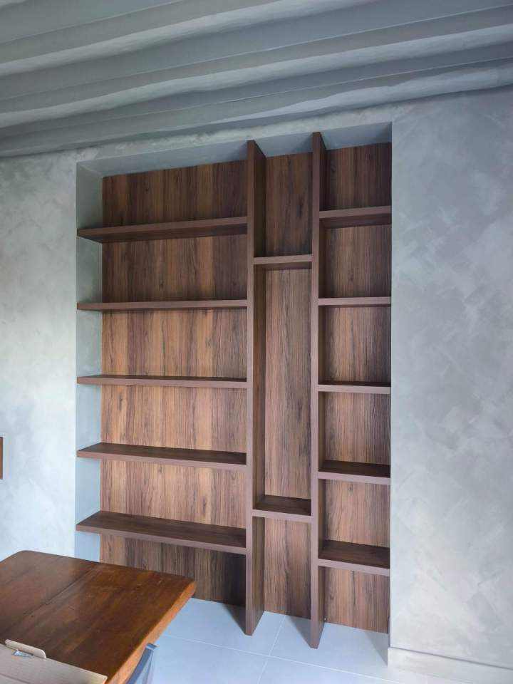 Bibliothèque en bois sur mesure Saint Romain de Popey