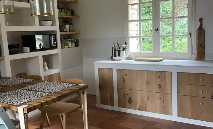 Cuisine sur mesure en bois Saint Romain de Popey