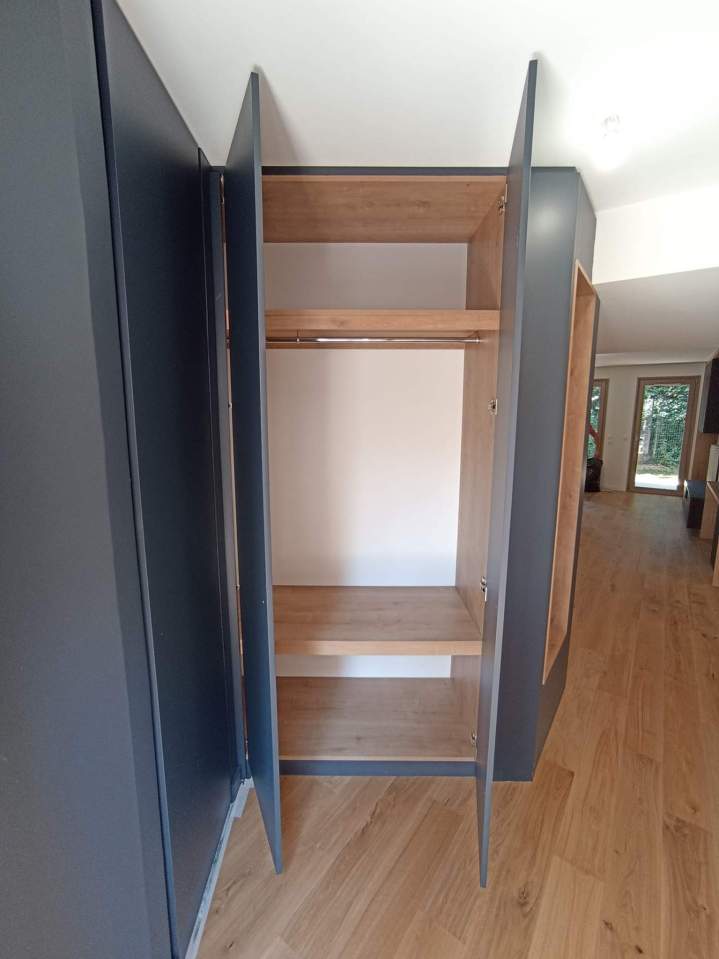 Dressing sur mesure en bois Saint Romain de Popey