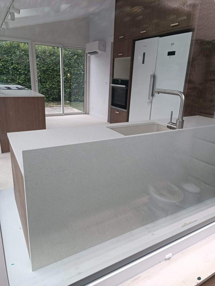 Cuisine sur mesure en bois Saint Romain de Popey